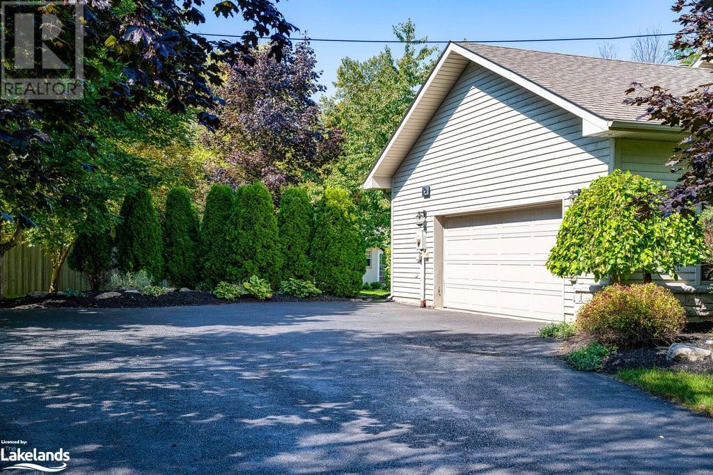 2 Evergreen Road, Collingwood, Ontario  L9Y 5A8 - Photo 3 - 40485379