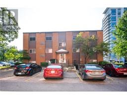 96 DUKE Street W