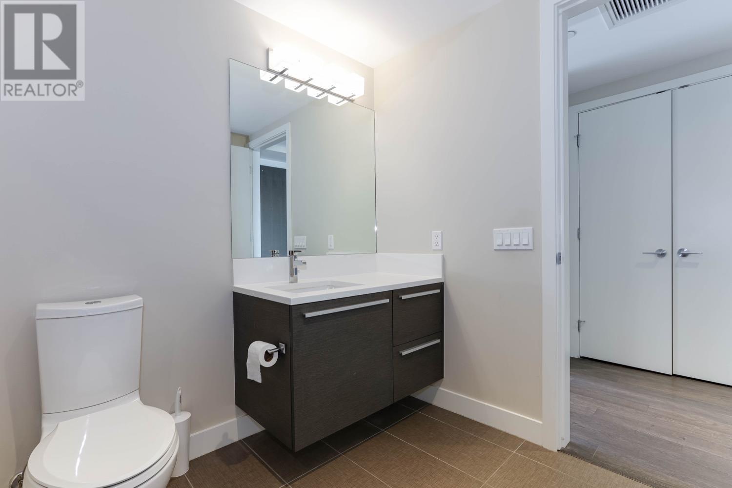 2408 2008 Rosser Avenue, Burnaby, British Columbia  V5C 0H8 - Photo 11 - R2816482