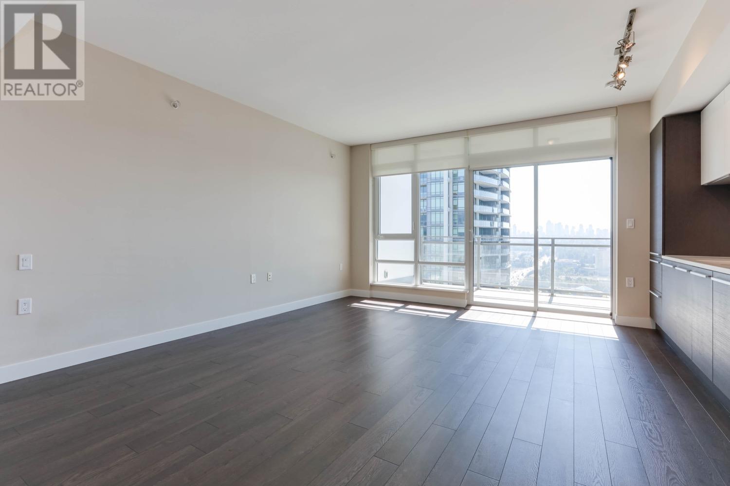2408 2008 Rosser Avenue, Burnaby, British Columbia  V5C 0H8 - Photo 3 - R2816482