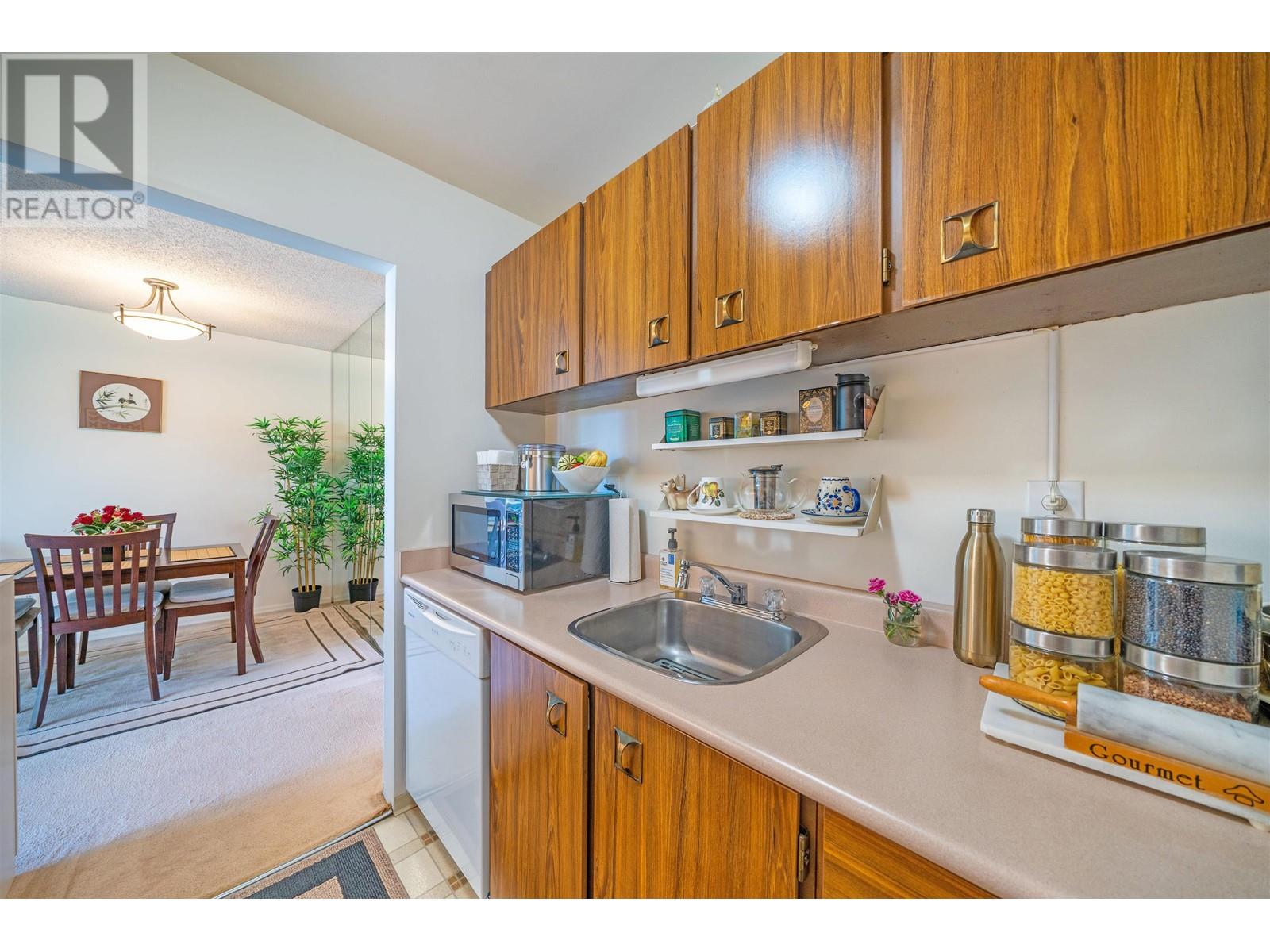 204 2119 Bellevue Avenue, West Vancouver, British Columbia  V7V 1C2 - Photo 8 - R2816488