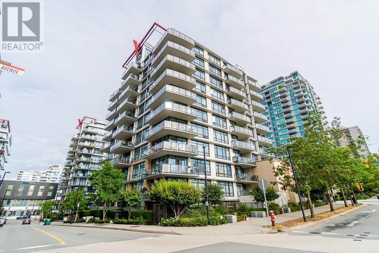 703 172 VICTORY SHIP WAY, north vancouver, British Columbia