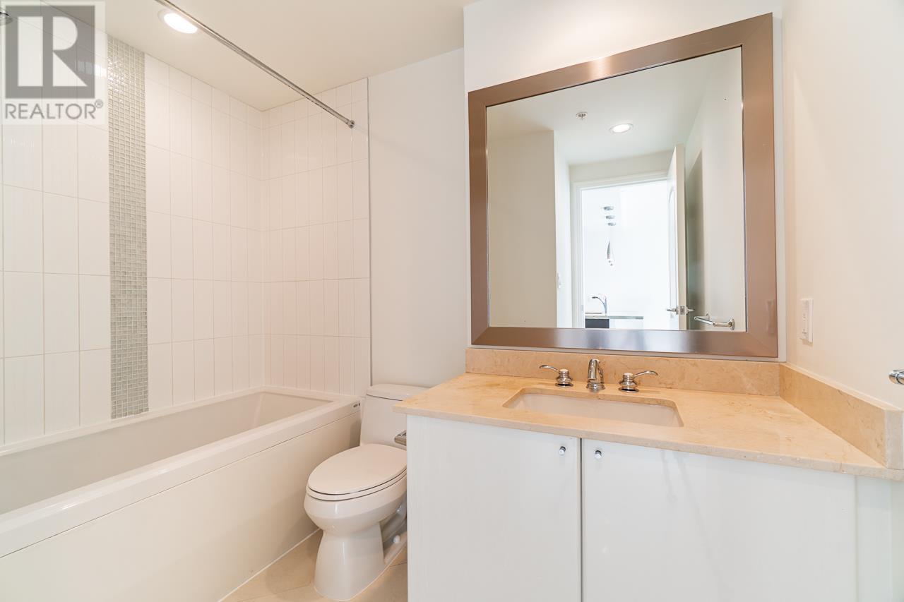 703 172 Victory Ship Way, North Vancouver, British Columbia  V7L 0B5 - Photo 15 - R2816553