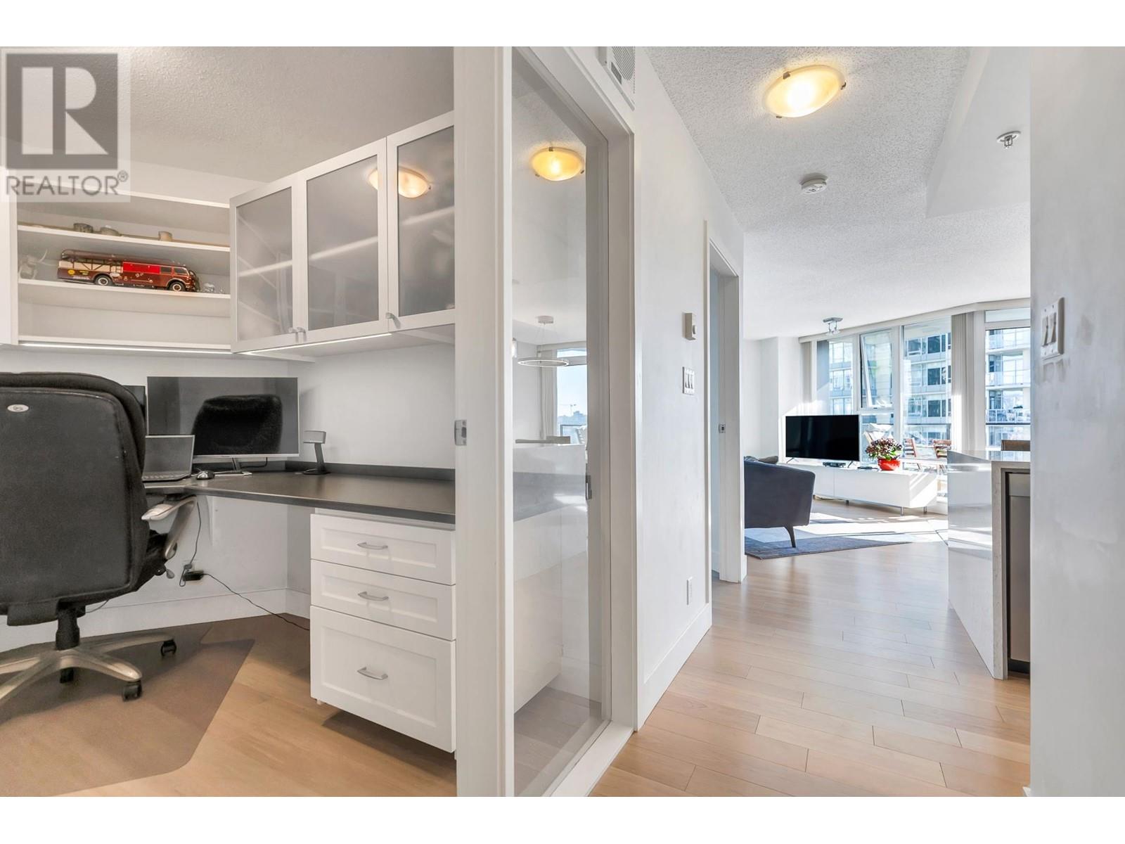 1502 455 Beach Crescent, Vancouver, British Columbia  V6Z 3E5 - Photo 3 - R2816579