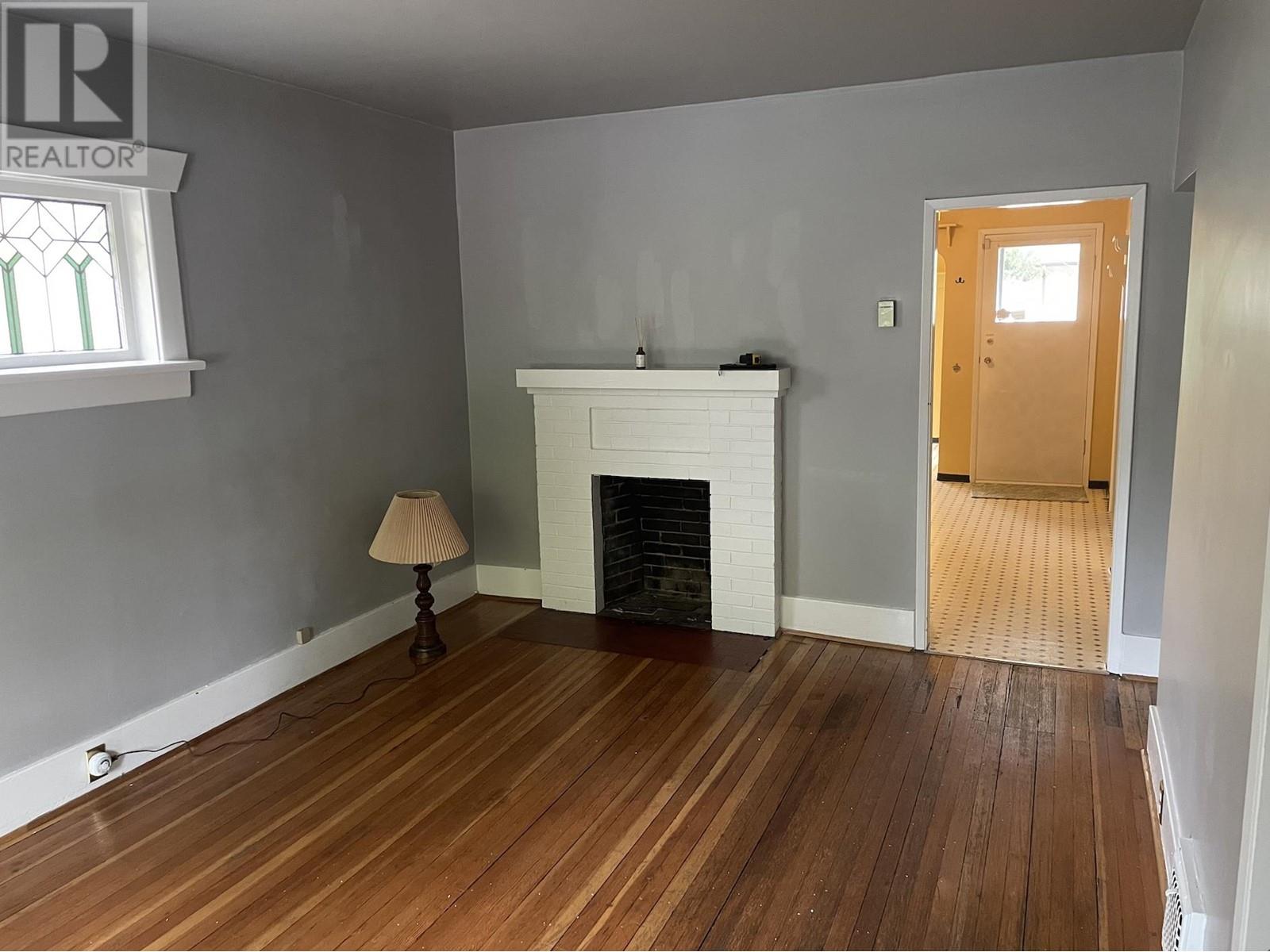 1582 E 2nd Avenue, Vancouver, British Columbia  V5N 1C7 - Photo 2 - R2816217