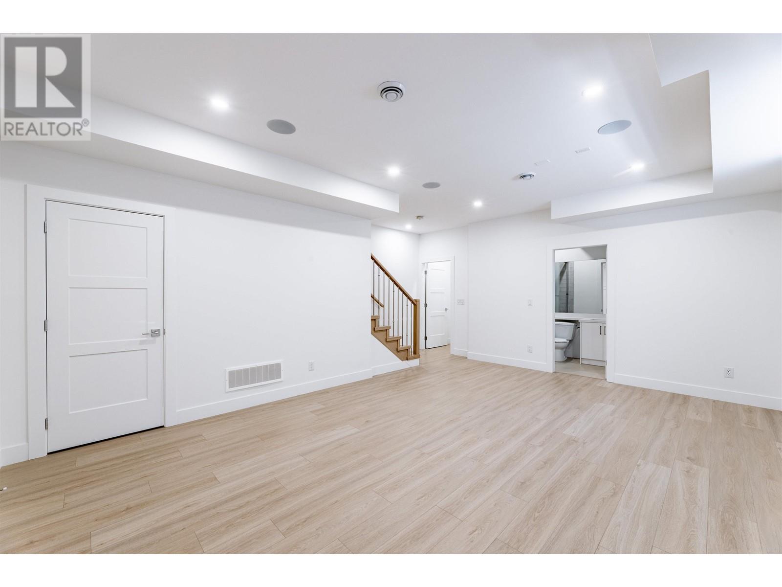 745 Edgar Avenue, Coquitlam, British Columbia  V3K 2J3 - Photo 21 - R2816550
