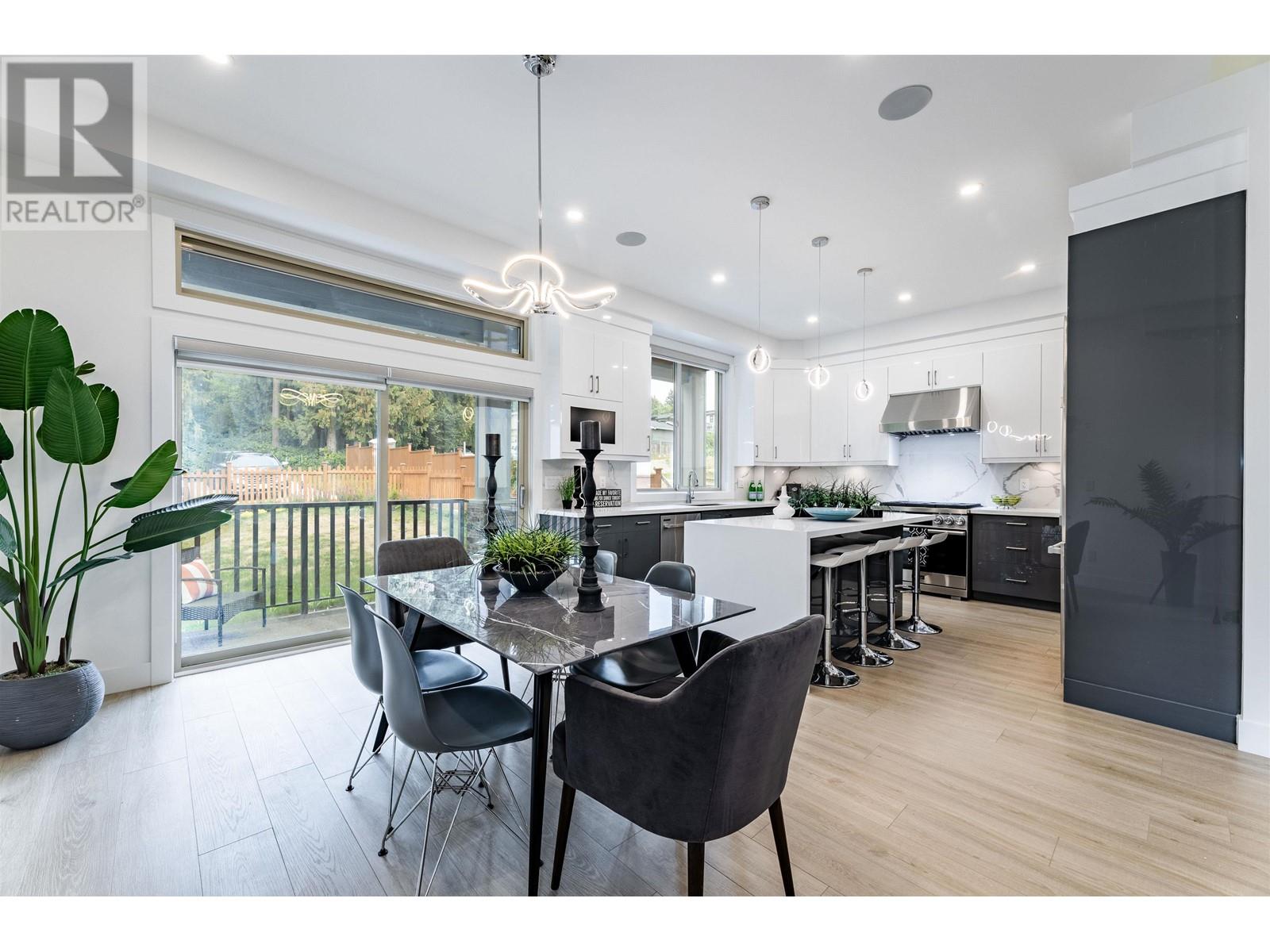 745 Edgar Avenue, Coquitlam, British Columbia  V3K 2J3 - Photo 2 - R2816550