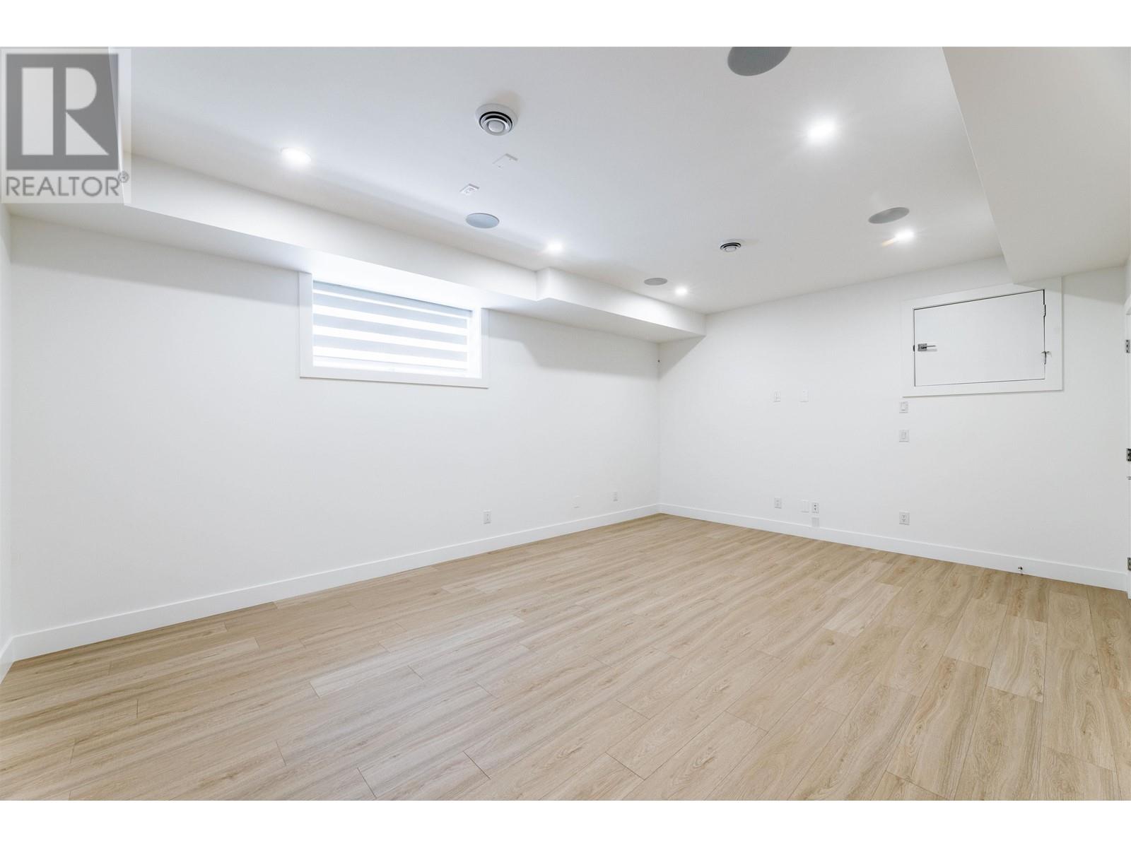 745 Edgar Avenue, Coquitlam, British Columbia  V3K 2J3 - Photo 22 - R2816550