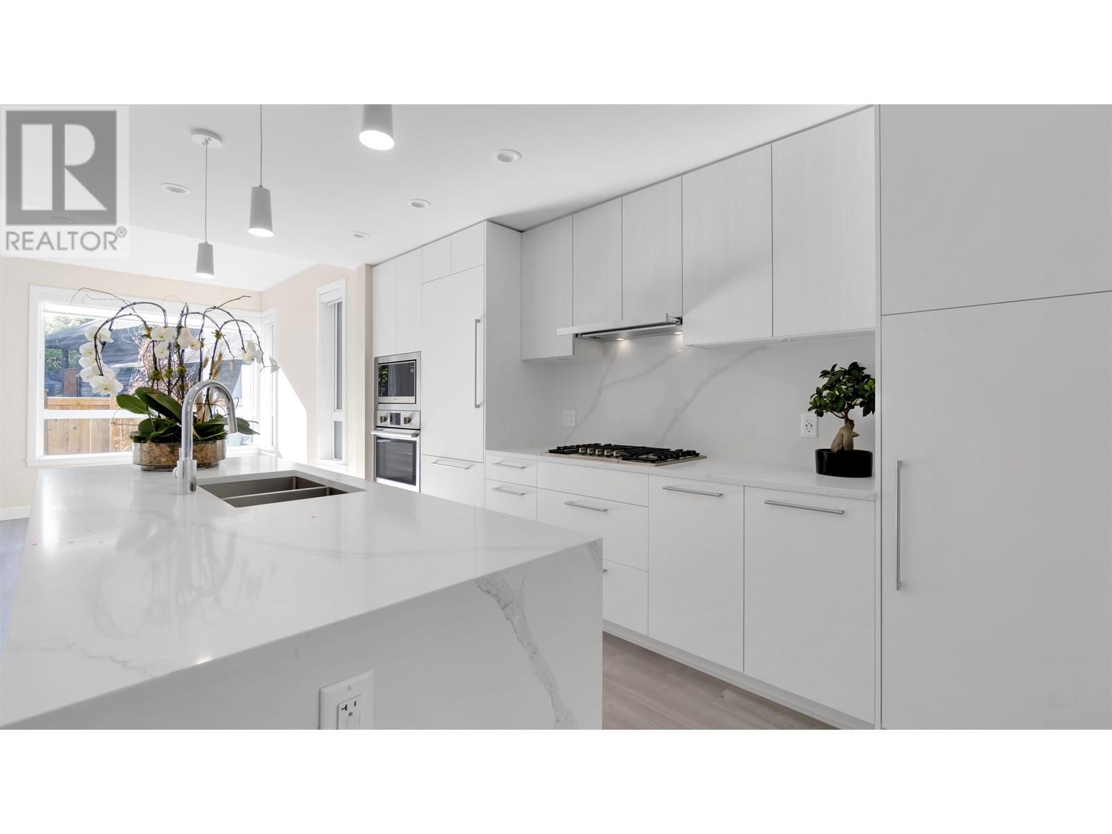 154 2035 Glenaire Drive, North Vancouver, British Columbia  V7P 1Y3 - Photo 10 - R2816639