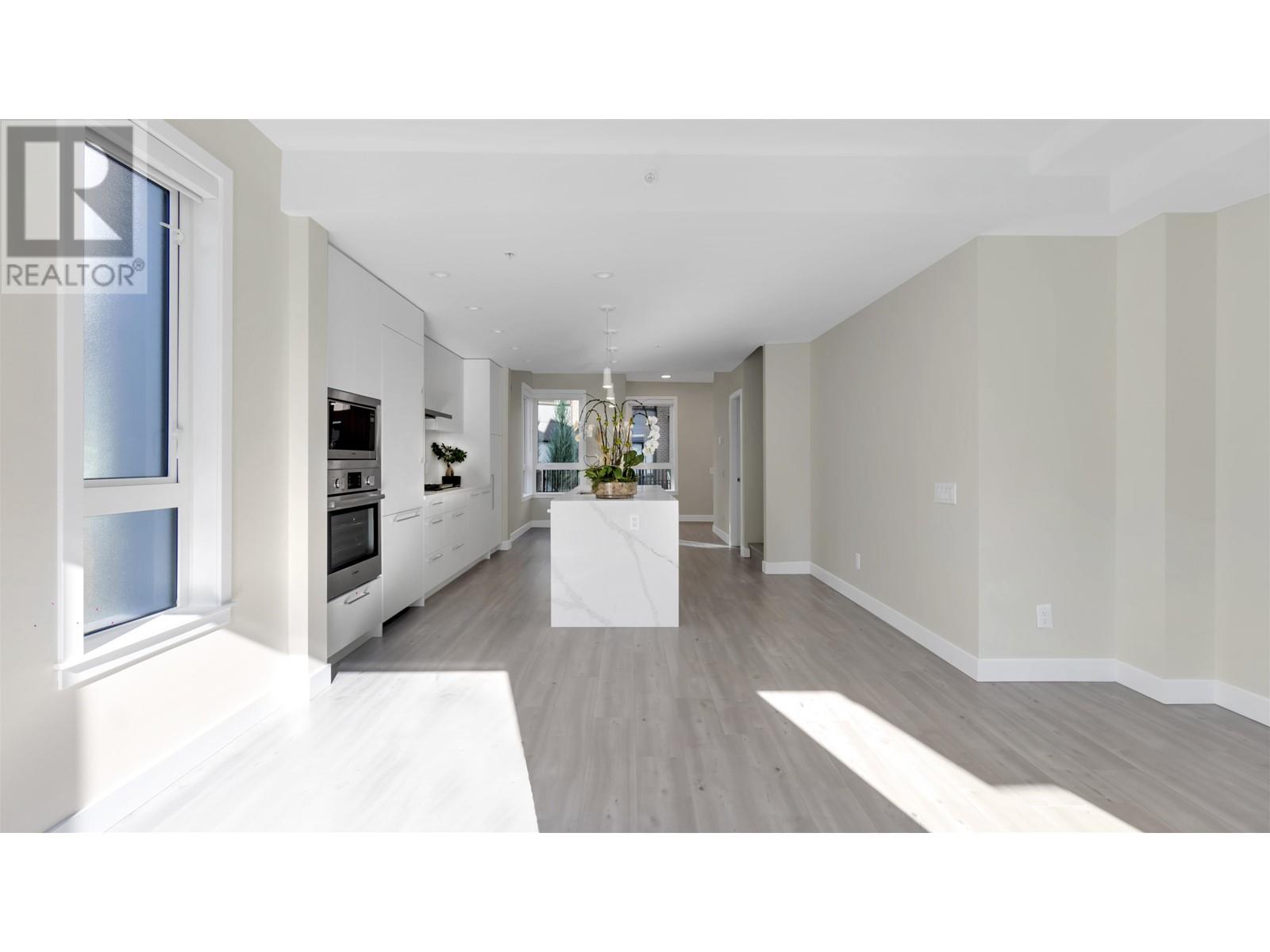 154 2035 Glenaire Drive, North Vancouver, British Columbia  V7P 1Y3 - Photo 8 - R2816639