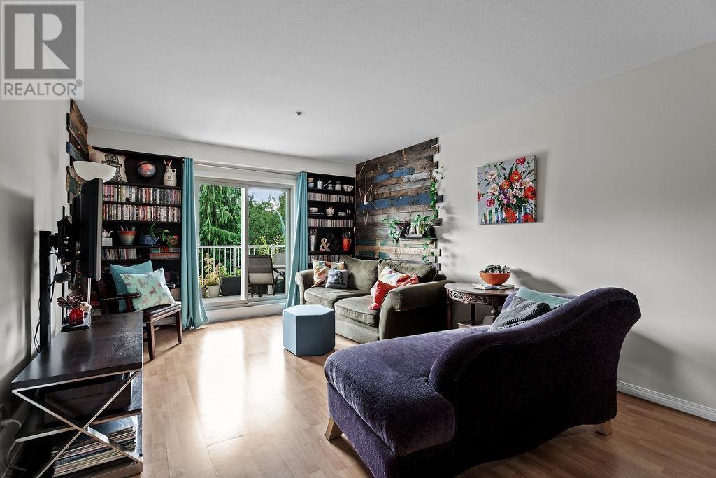 302 1615 FRANCES STREET, vancouver, British Columbia