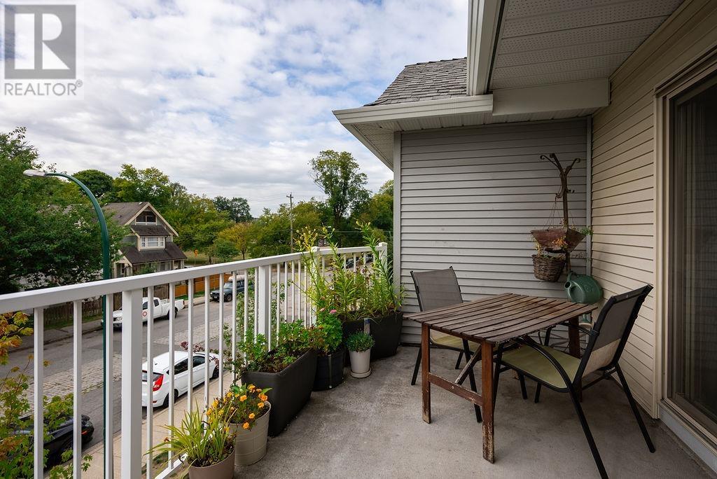 302 1615 Frances Street, Vancouver, British Columbia  V5L 1Z3 - Photo 7 - R2816716