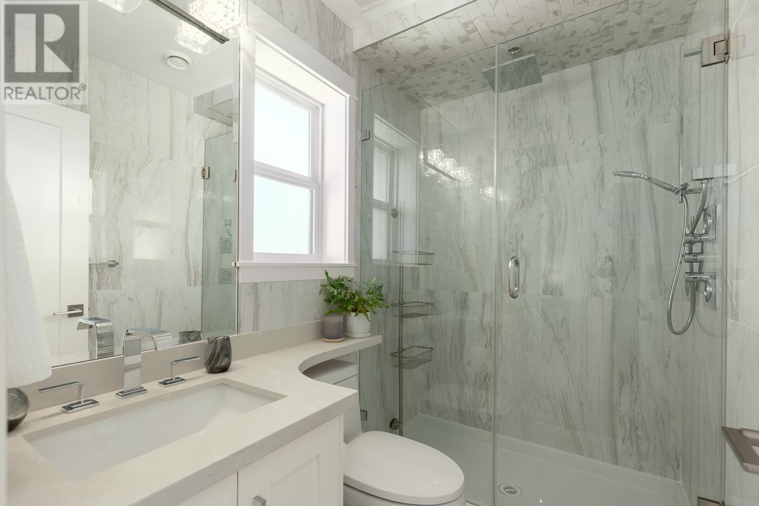 5318 St. Catherines Street, Vancouver, British Columbia  V5W 3G1 - Photo 13 - R2816706