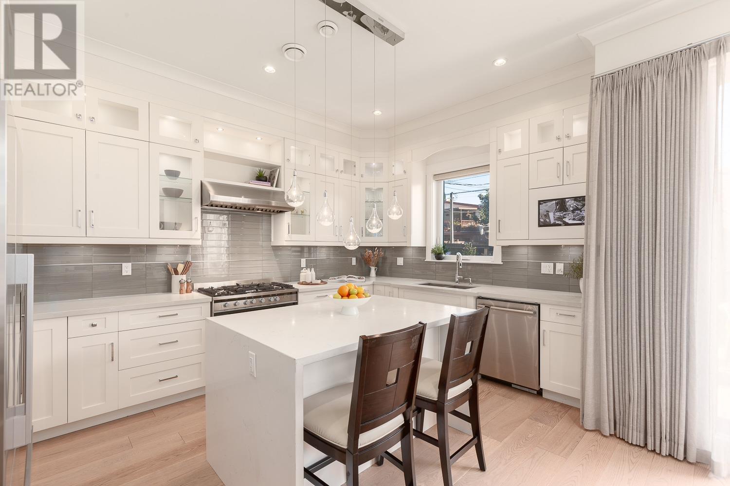 5318 St. Catherines Street, Vancouver, British Columbia  V5W 3G1 - Photo 8 - R2816706