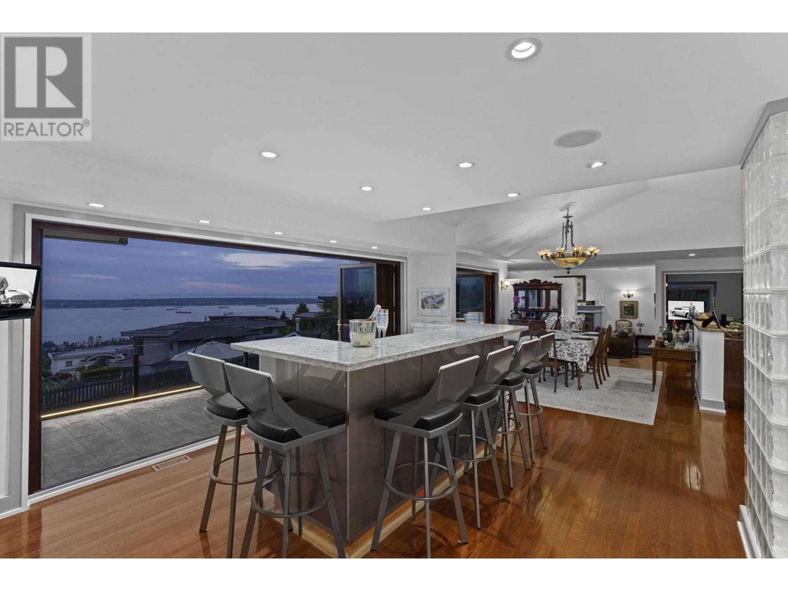 1402 Chippendale Road, West Vancouver, British Columbia  V7S 2N6 - Photo 10 - R2816661