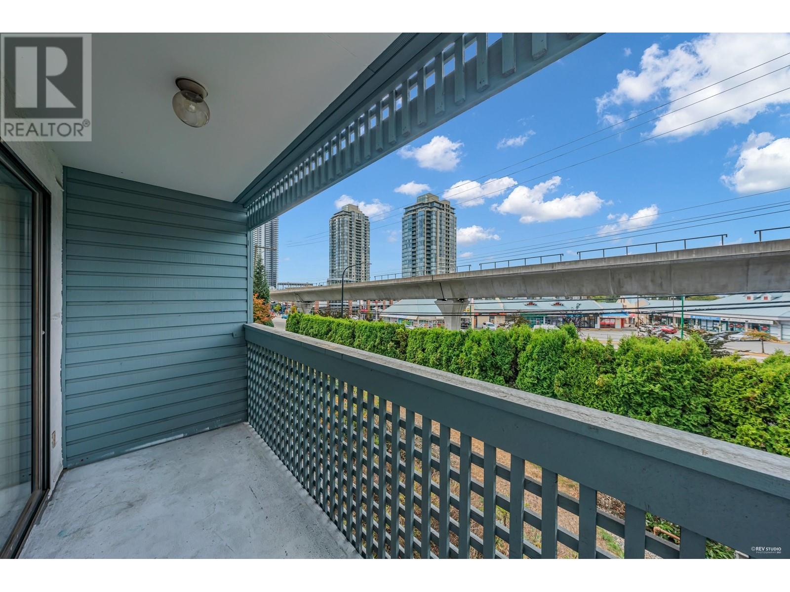 214 601 North Road, Coquitlam, British Columbia  V3J 1P1 - Photo 11 - R2816793