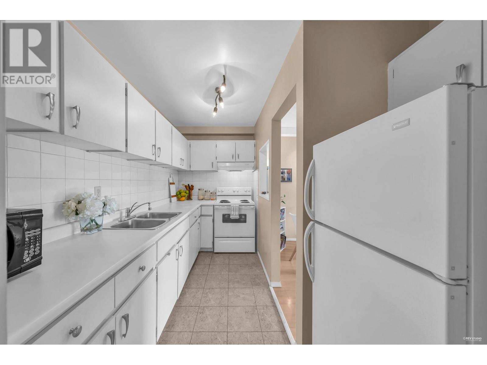 214 601 North Road, Coquitlam, British Columbia  V3J 1P1 - Photo 3 - R2816793