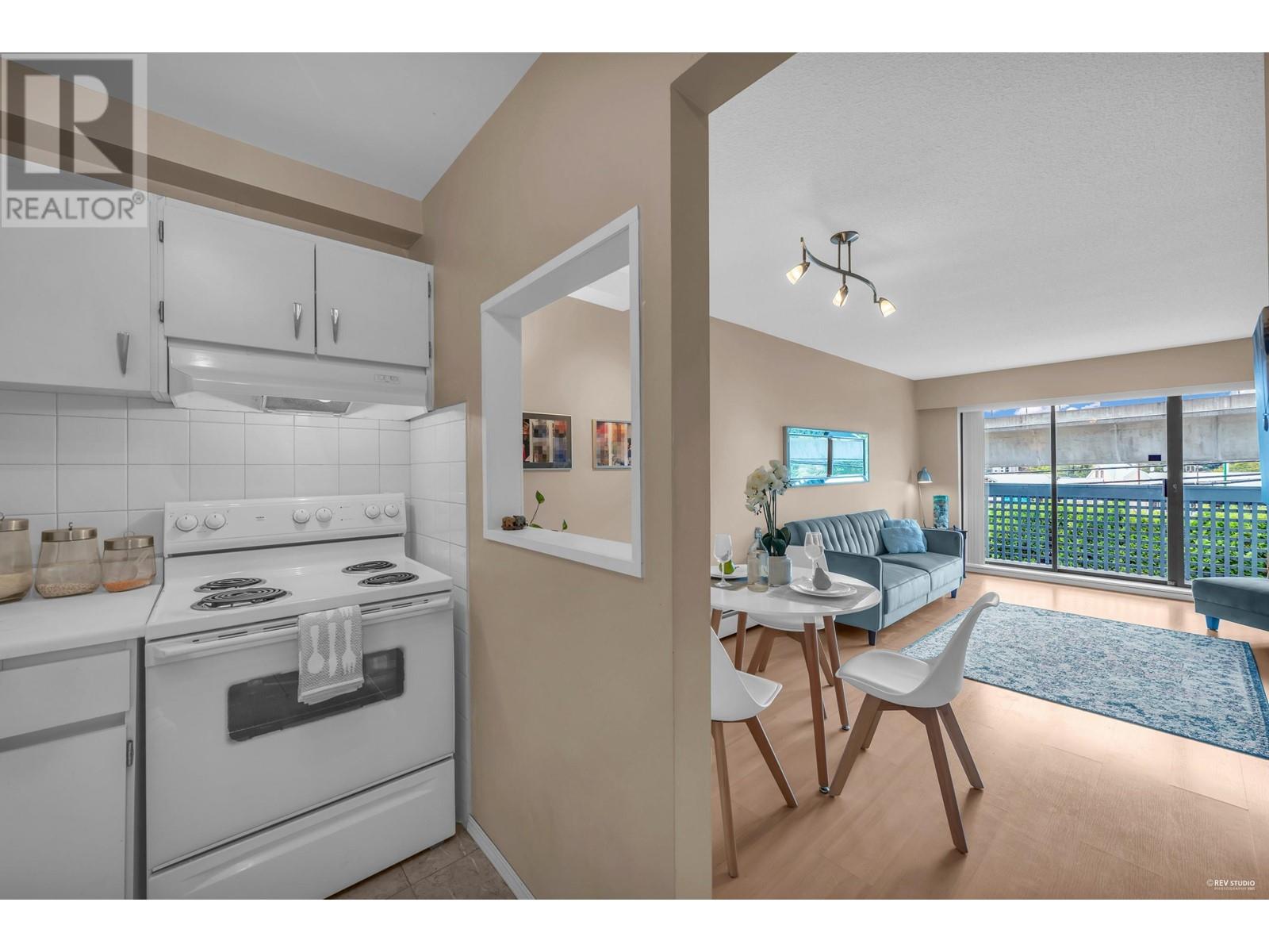 214 601 North Road, Coquitlam, British Columbia  V3J 1P1 - Photo 4 - R2816793