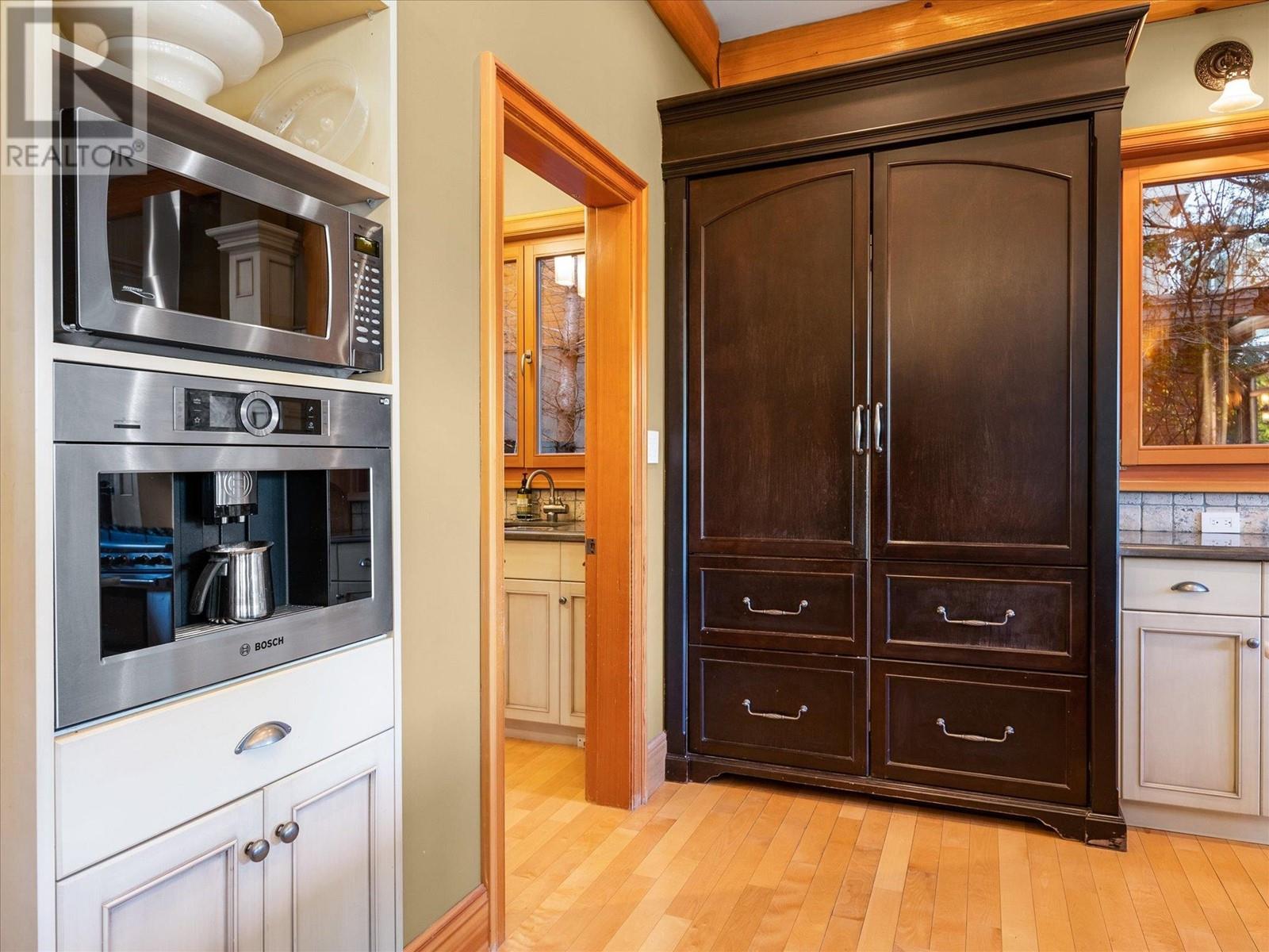 7448 Treetop Lane, Whistler, British Columbia  V8E 0E9 - Photo 14 - R2816760