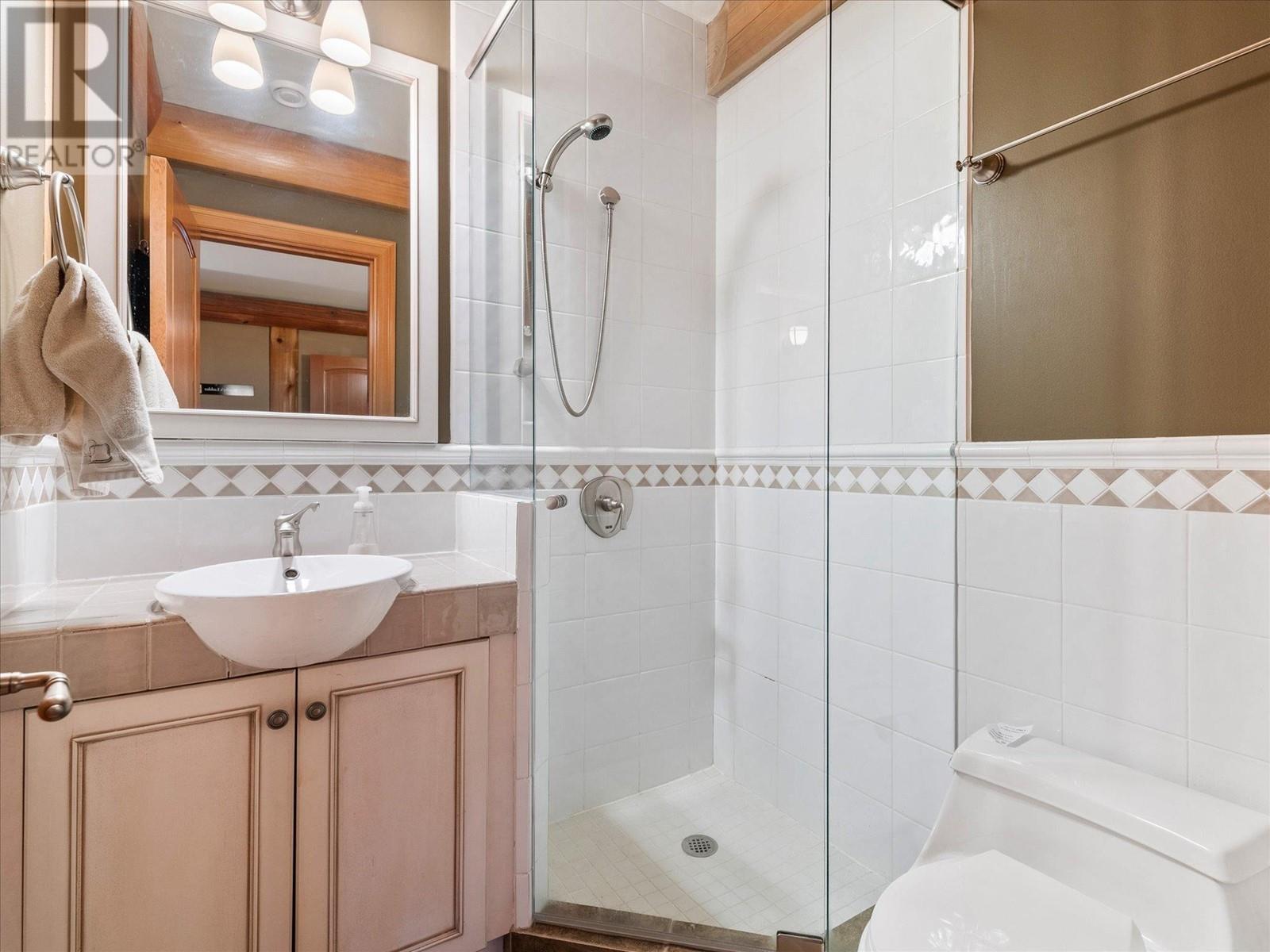 7448 Treetop Lane, Whistler, British Columbia  V8E 0E9 - Photo 23 - R2816760