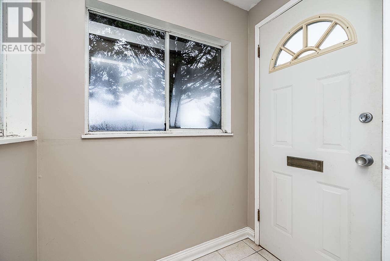 101 N Sea Avenue, Burnaby, British Columbia  V5B 1K4 - Photo 10 - R2816770