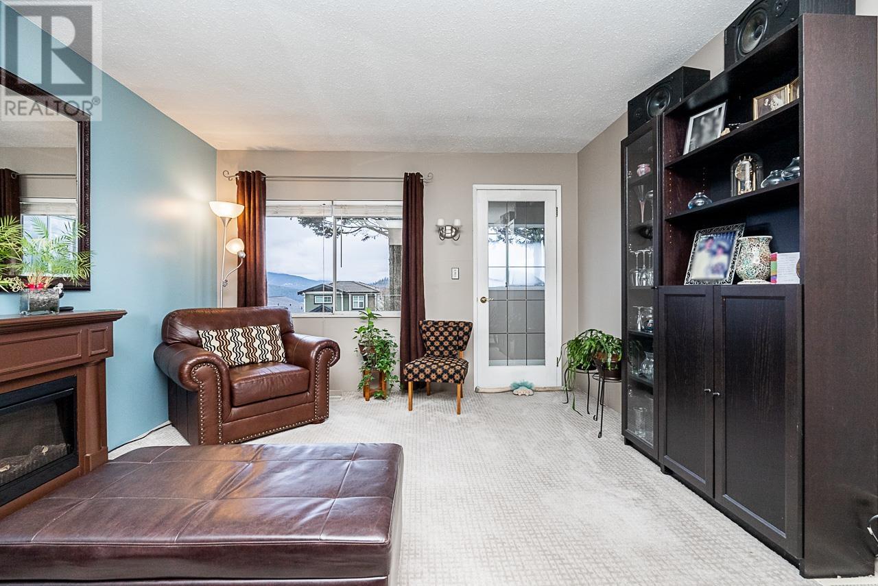 101 N Sea Avenue, Burnaby, British Columbia  V5B 1K4 - Photo 12 - R2816770