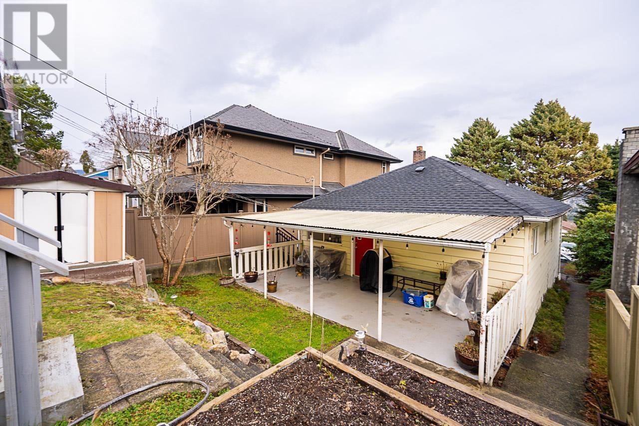 101 N Sea Avenue, Burnaby, British Columbia  V5B 1K4 - Photo 29 - R2816770