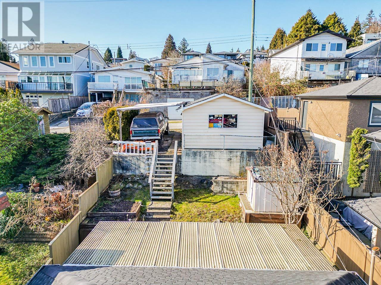 101 N Sea Avenue, Burnaby, British Columbia  V5B 1K4 - Photo 31 - R2816770
