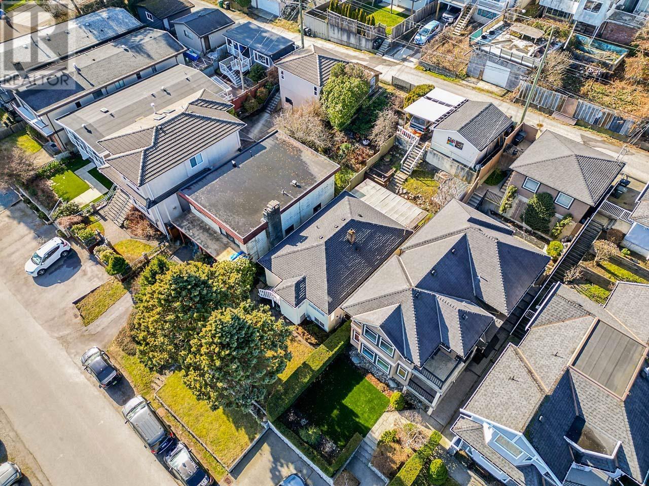 101 N Sea Avenue, Burnaby, British Columbia  V5B 1K4 - Photo 5 - R2816770