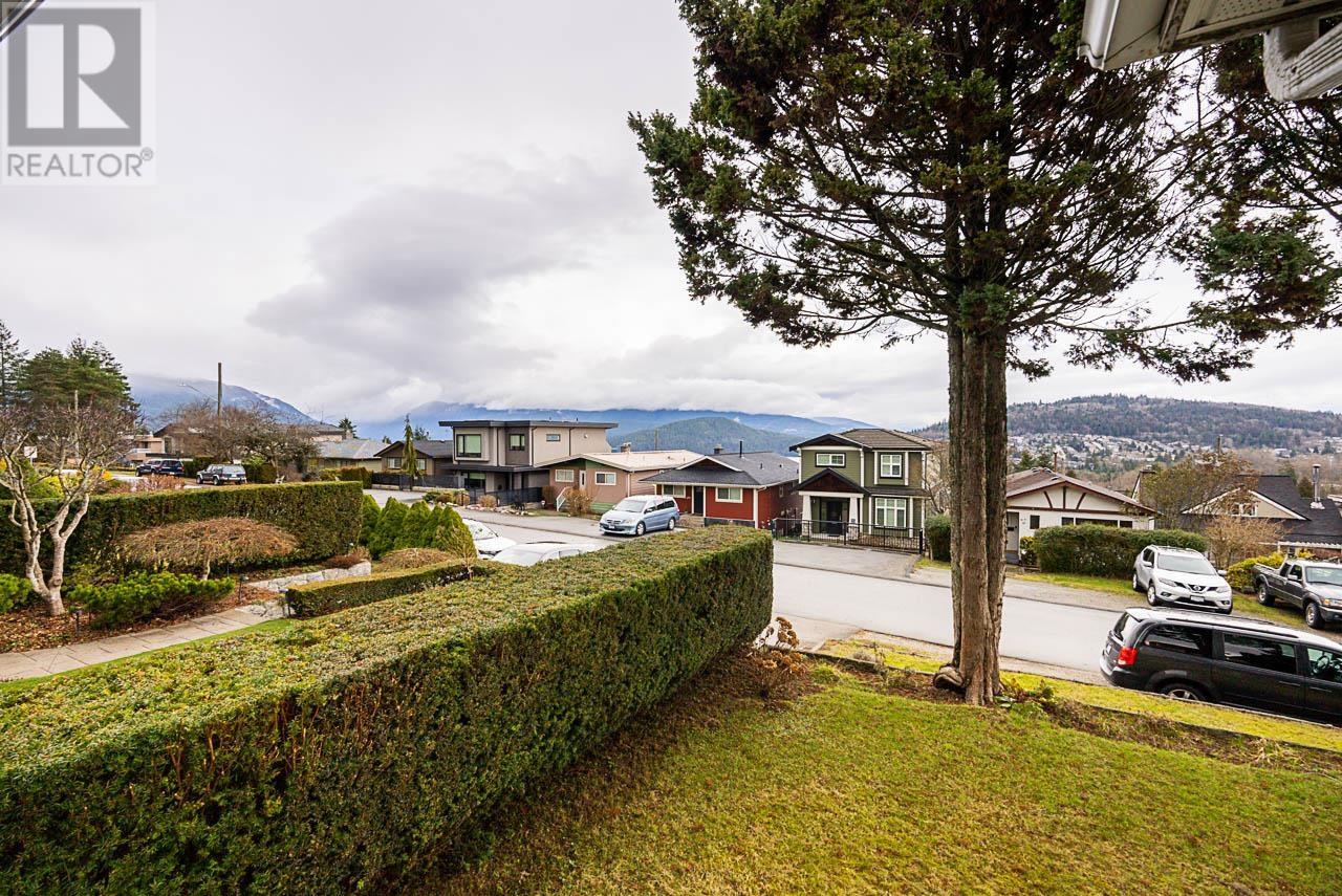 101 N Sea Avenue, Burnaby, British Columbia  V5B 1K4 - Photo 8 - R2816770