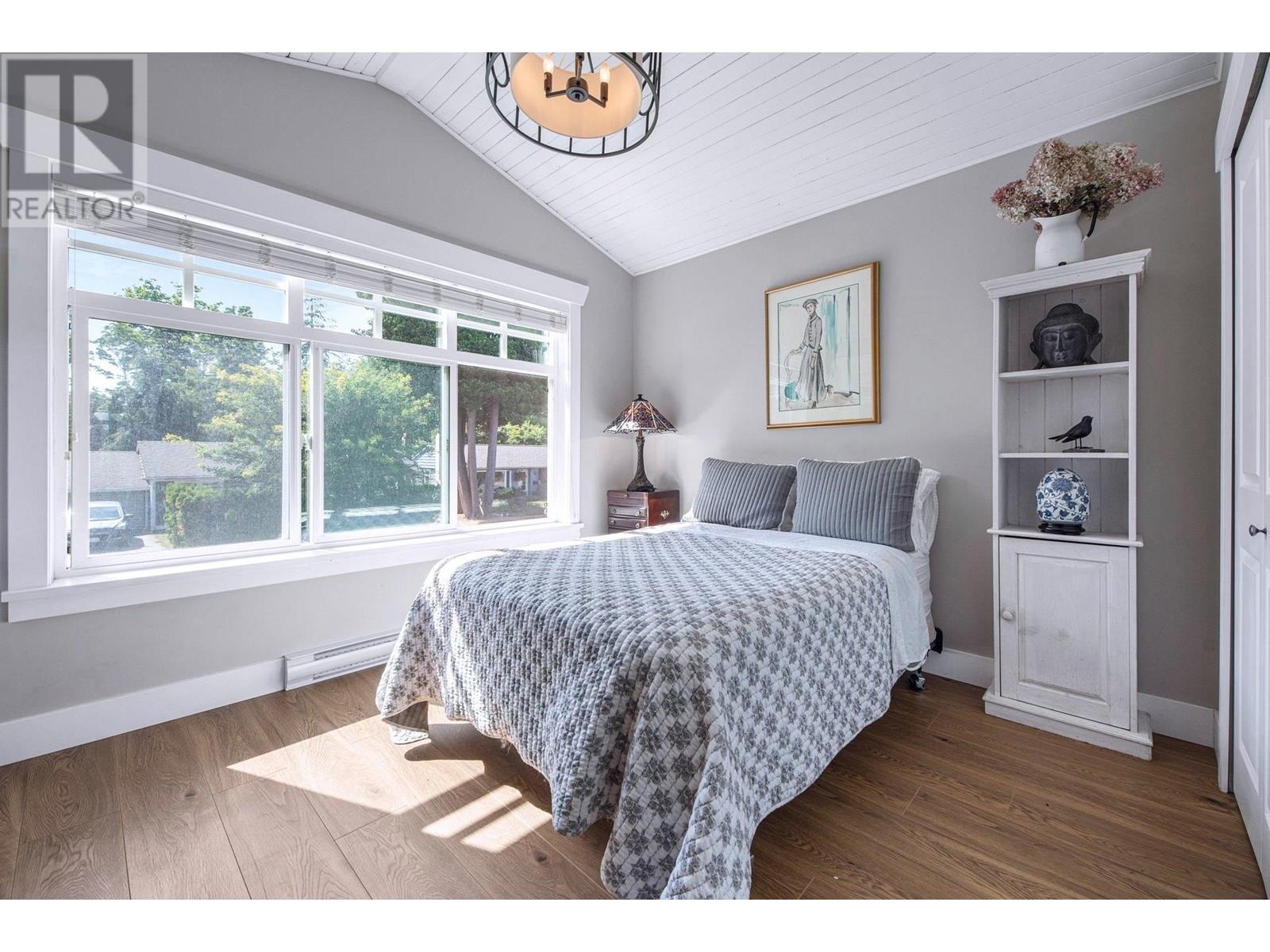 1388 Oakwood Crescent, North Vancouver, British Columbia  V7P 1L7 - Photo 24 - R2816476