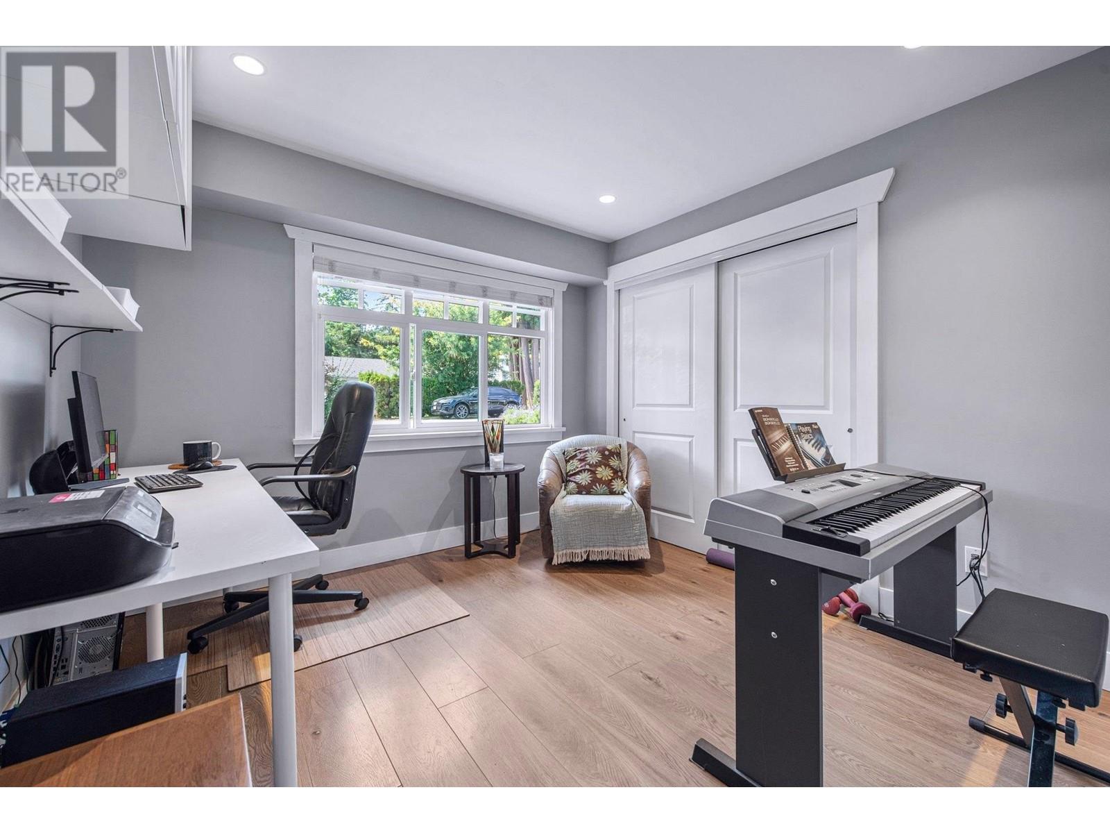 1388 Oakwood Crescent, North Vancouver, British Columbia  V7P 1L7 - Photo 11 - R2816476