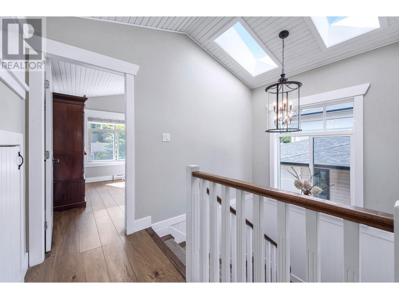 1388 Oakwood Crescent, North Vancouver, British Columbia  V7P 1L7 - Photo 23 - R2816476