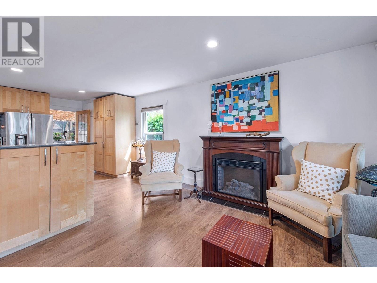 1388 Oakwood Crescent, North Vancouver, British Columbia  V7P 1L7 - Photo 10 - R2816476