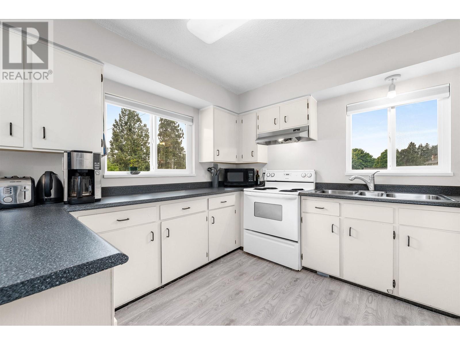 419 Ioco Road, Port Moody, British Columbia  V3H 2W1 - Photo 7 - R2809043