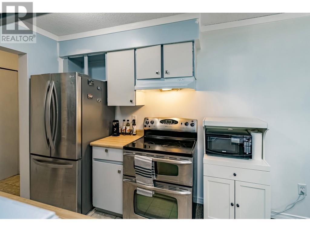 220 1945 WOODWAY PLACE, burnaby, British Columbia