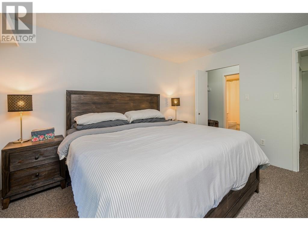 220 1945 Woodway Place, Burnaby, British Columbia  V5C 6A8 - Photo 10 - R2816876