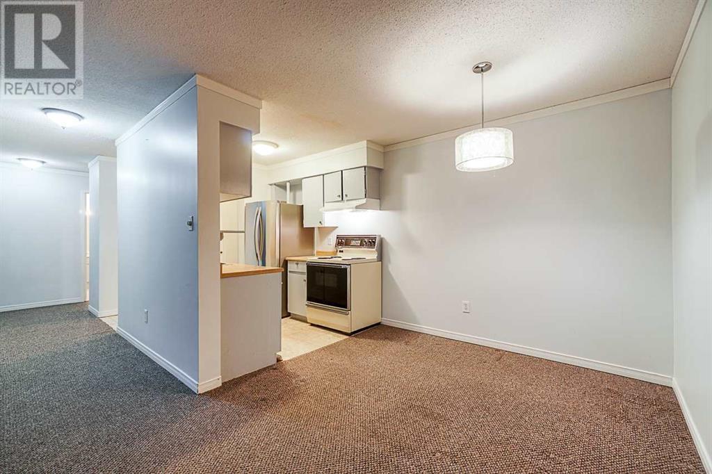 220 1945 Woodway Place, Burnaby, British Columbia  V5C 6A8 - Photo 3 - R2816876