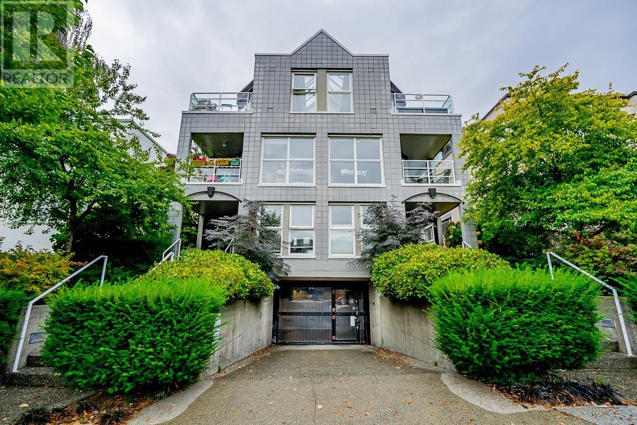 2232 York Avenue, Vancouver, British Columbia  V6K 1C6 - Photo 2 - R2816904