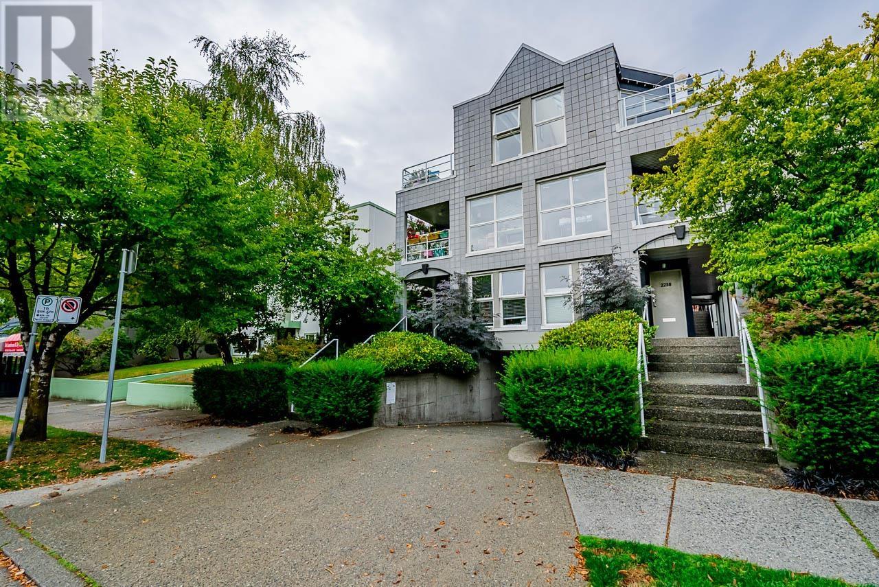 2232 York Avenue, Vancouver, British Columbia  V6K 1C6 - Photo 3 - R2816904