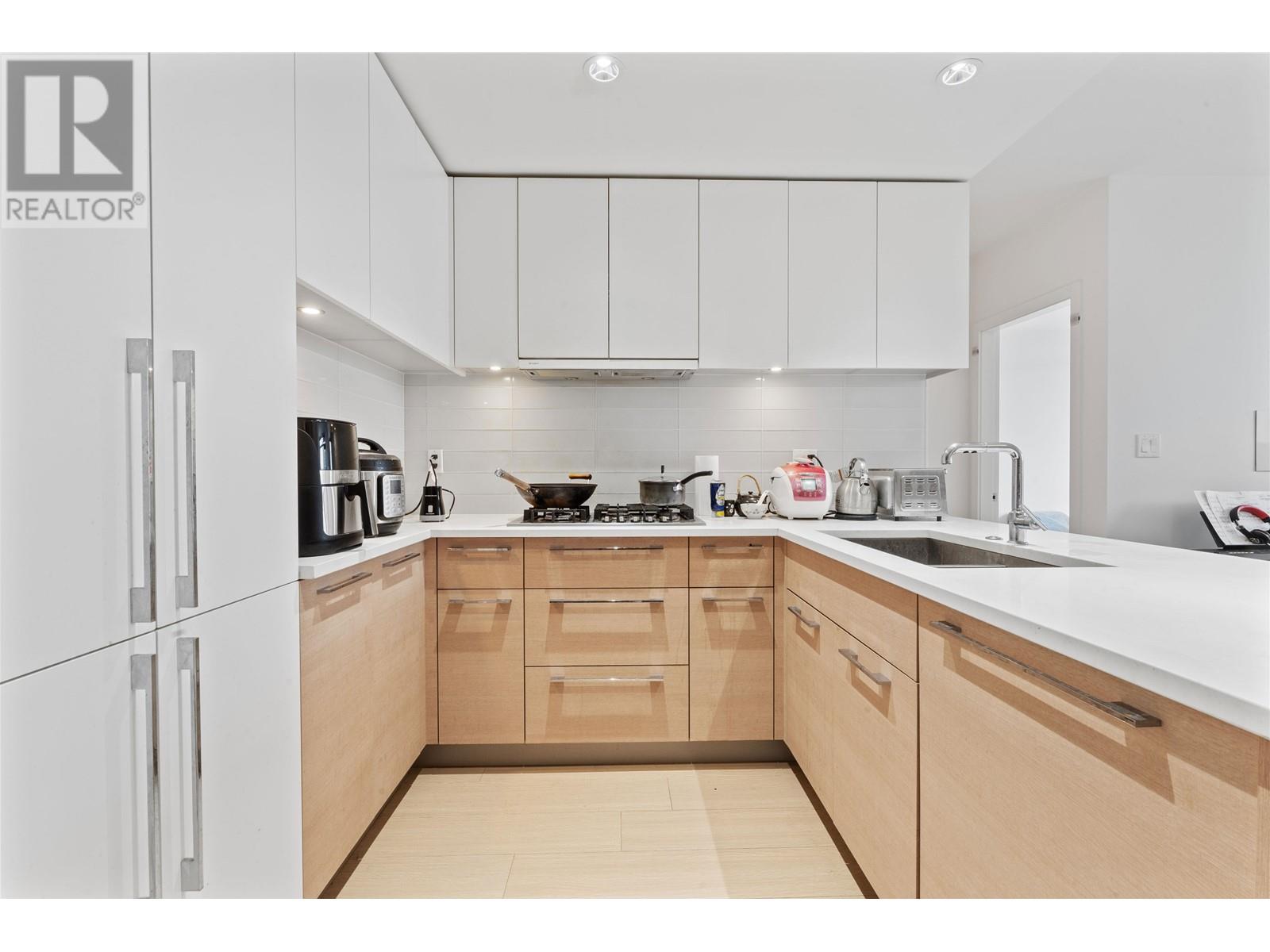 2306 1188 Pinetree Way, Coquitlam, British Columbia  V3B 0K9 - Photo 3 - R2816925