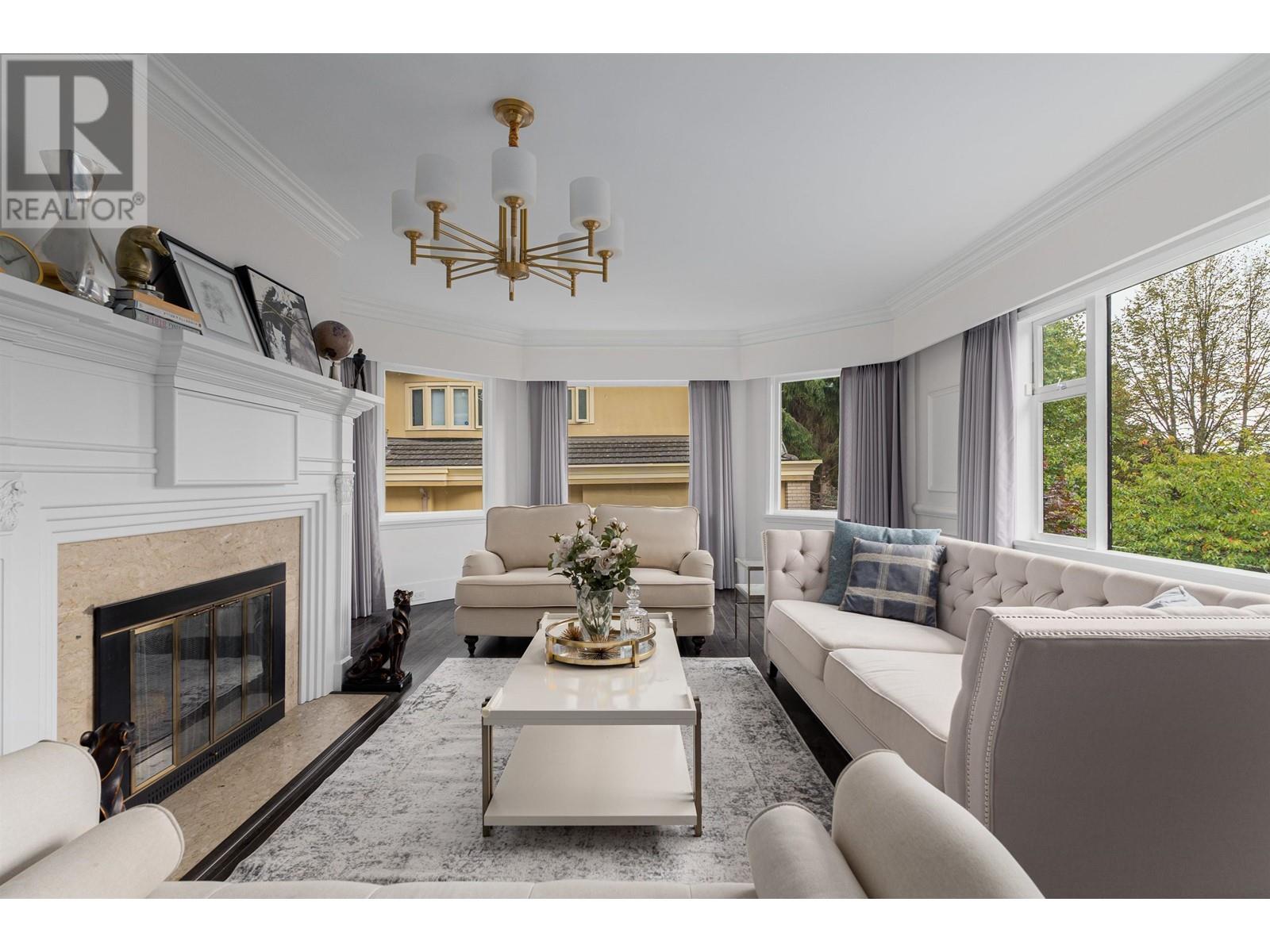 6908 Marguerite Street, Vancouver, British Columbia  V6P 5G2 - Photo 2 - R2816867