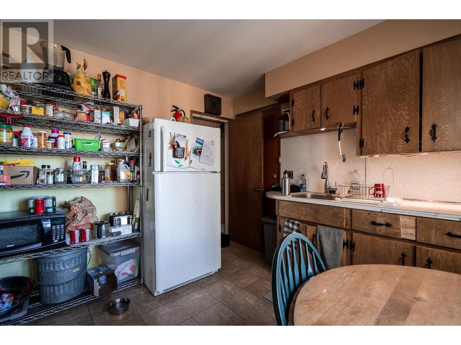 234 E Woodstock Avenue, Vancouver, British Columbia  V5W 1N1 - Photo 11 - R2816907