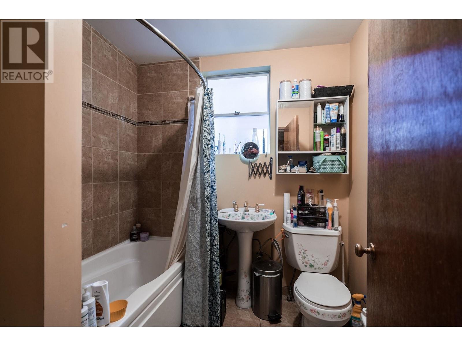 234 E Woodstock Avenue, Vancouver, British Columbia  V5W 1N1 - Photo 14 - R2816907