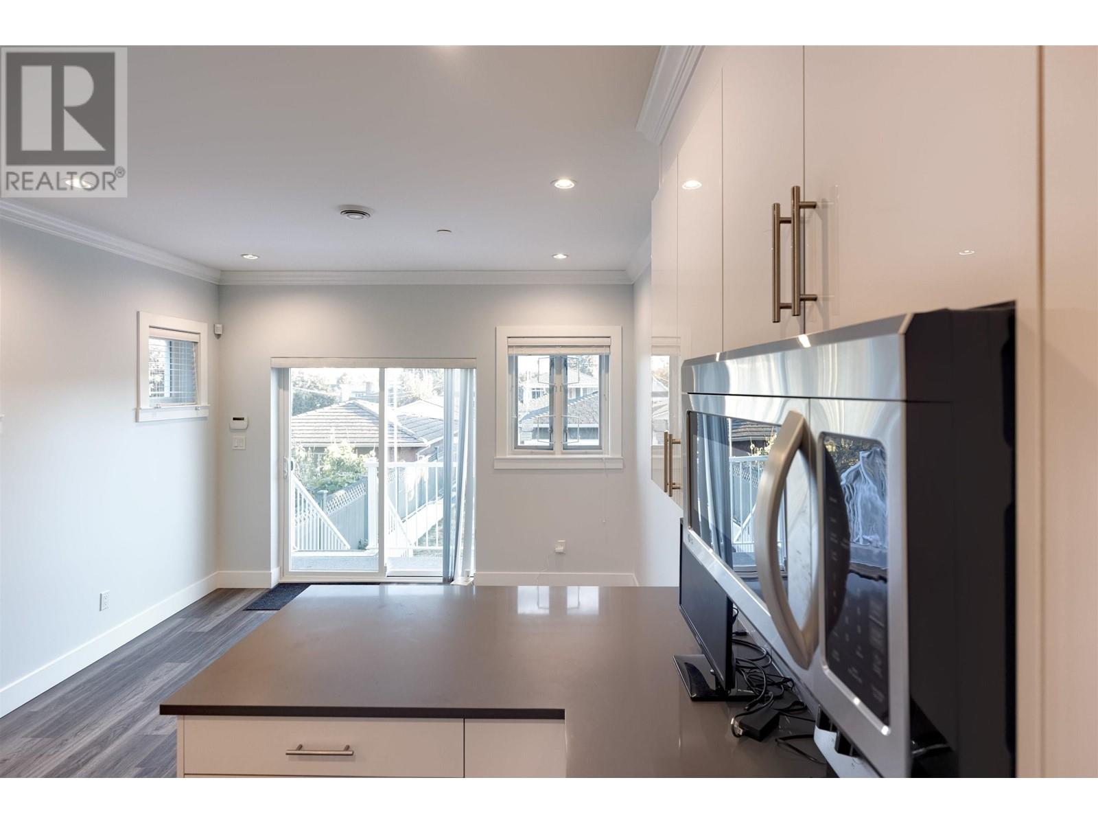 3164 Venables Street, Vancouver, British Columbia  V5K 2S4 - Photo 5 - R2815045