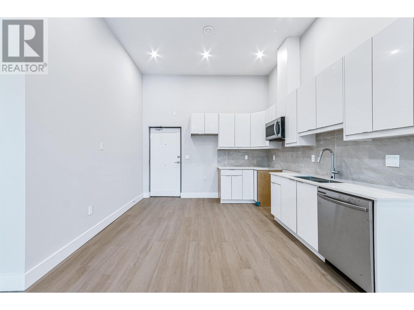 102 3050 Kingsway, Vancouver, British Columbia  V5R 5J7 - Photo 6 - R2811303
