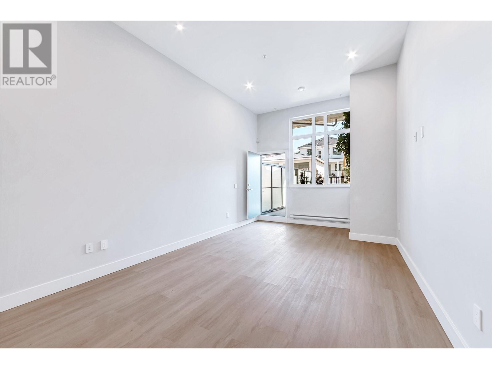 102 3050 Kingsway, Vancouver, British Columbia  V5R 5J7 - Photo 8 - R2811303