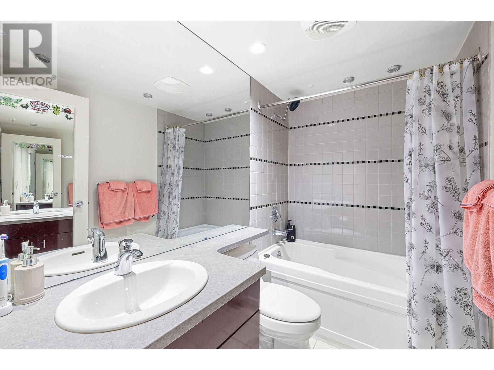 133 Boathouse Mews, Vancouver, British Columbia  V6Z 2Z9 - Photo 19 - R2816545