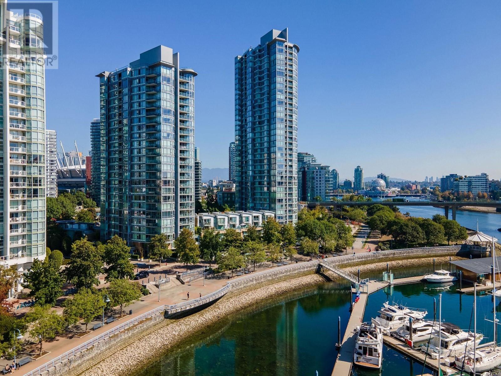 133 Boathouse Mews, Vancouver, British Columbia  V6Z 2Z9 - Photo 30 - R2816545