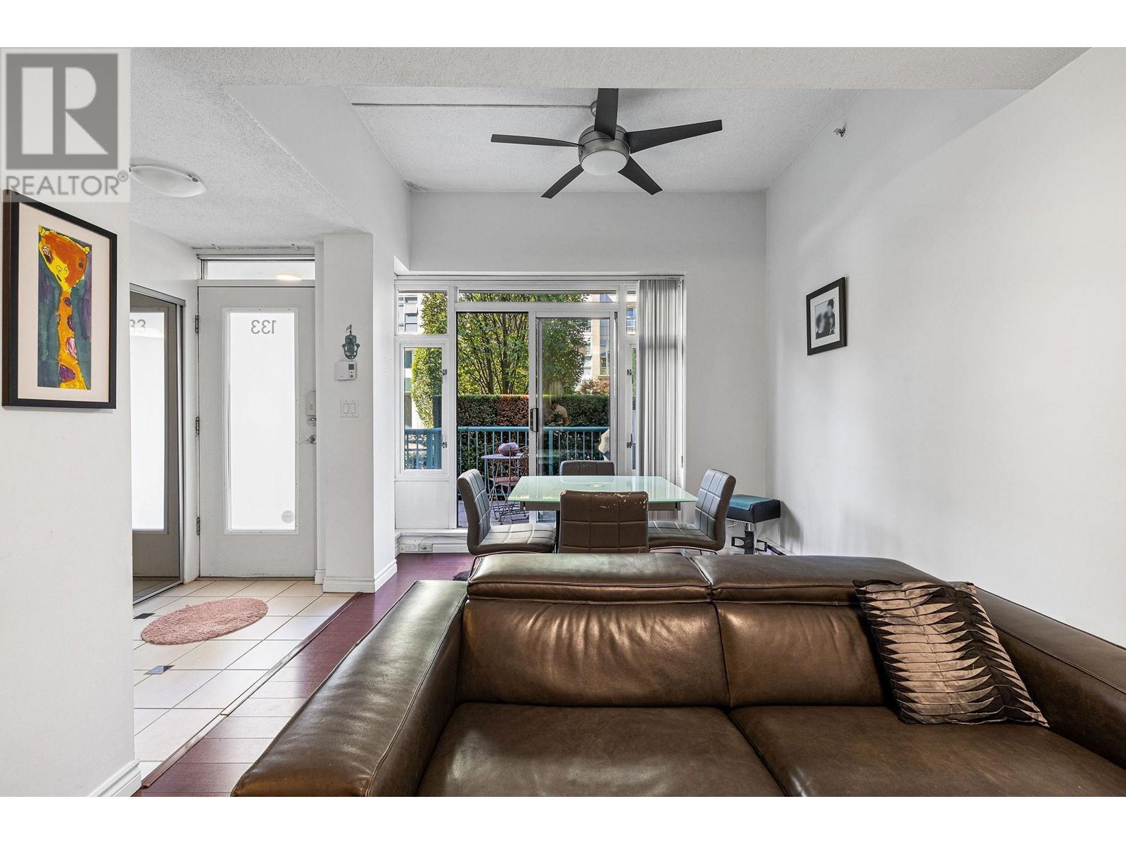 133 Boathouse Mews, Vancouver, British Columbia  V6Z 2Z9 - Photo 13 - R2816545